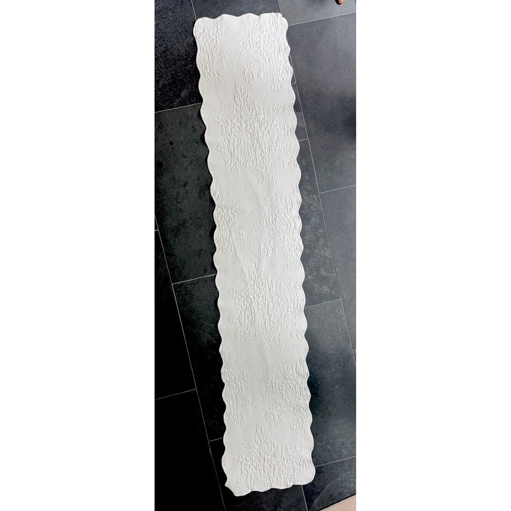 White Cotton Matelassé Table Runner 68x13 Floral Scalloped Edge French Country
